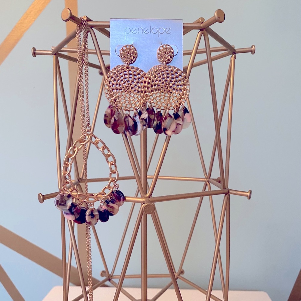 Penelope Gold & Acrylic Earrings & Necklace Set